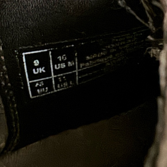 Vintage Dr. Marten’s Conrad Chelsea Boots - Picture 9 of 9